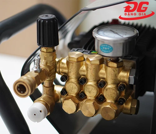 Máy phun rửa xe Palada 15M26-3.7S2 7