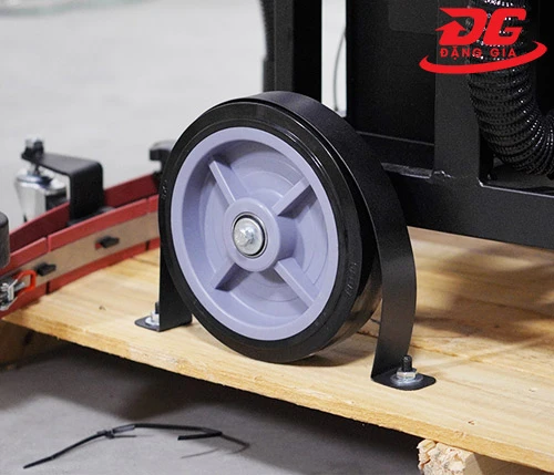 Máy hút bụi công nghiệp Kumisai KMS 602T (dùng ắc quy) 5