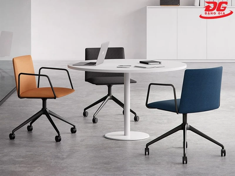 cách vệ sinh ghế xoay văn phòng