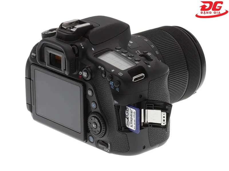 Kiểm tra và sửa chữa khe cắm của thẻ nhớ tại các cửa hàng uy tín