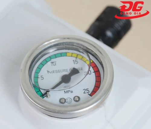 Máy rửa xe Ergen EN-6708 2300W 5