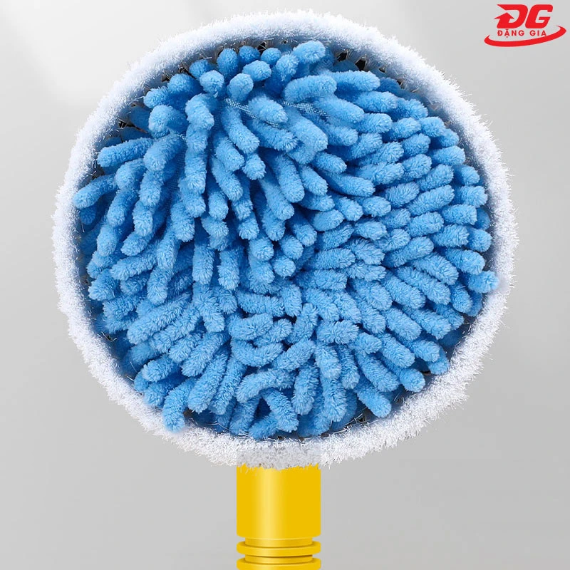 Lông chổi mềm mại, hiệu quả làm sạch cao, không làm xước sơn xe