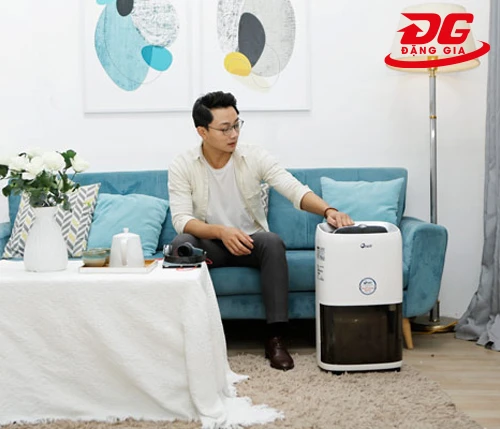 gia-may-hut-am-fujie-hm-918ec