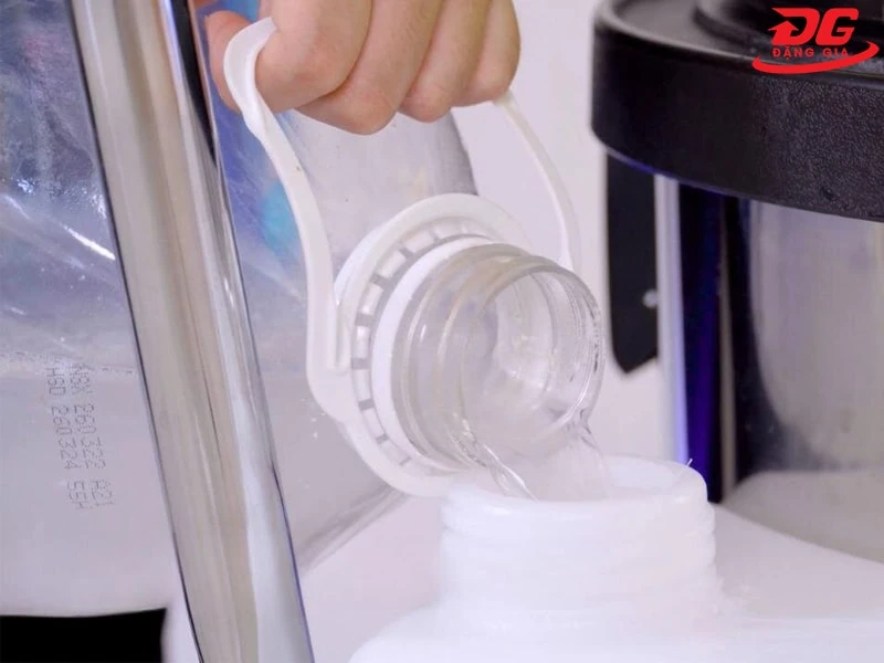 Hướng dẫn cách giặt ghế nỉ xe hơi