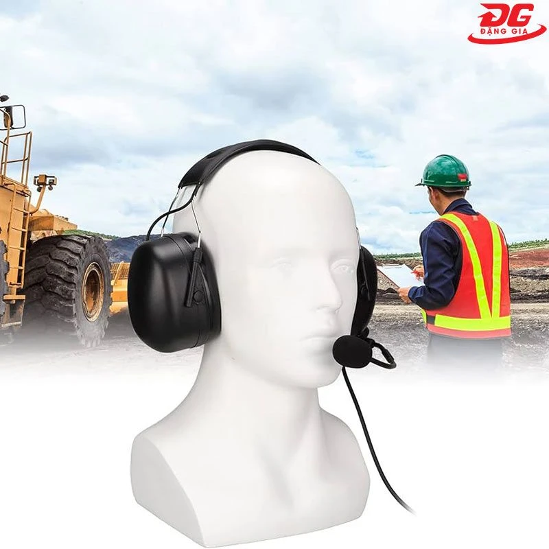 Dùng tai nghe bộ đàm mang lại nhiều tiện ích
