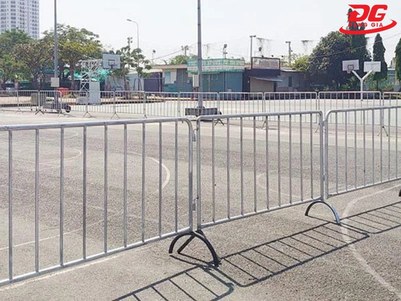 Rào chắn sắt có tính linh hoạt cao, độ bền ấn tượng