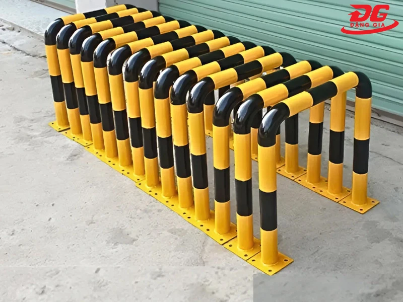 Rào chắn bằng sắt dạng thanh rút