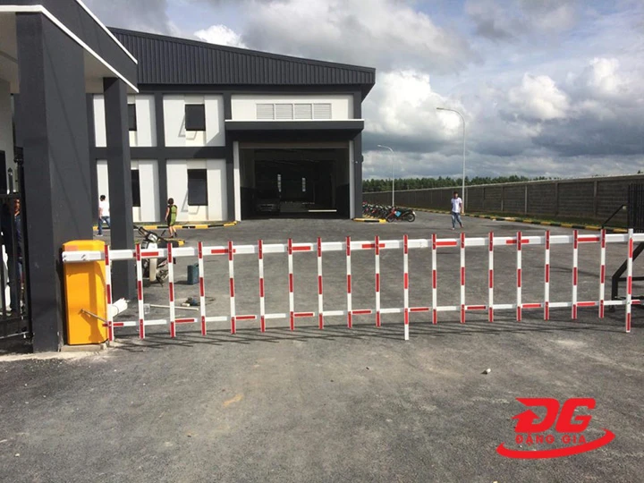 hàng rào chắn giao thông