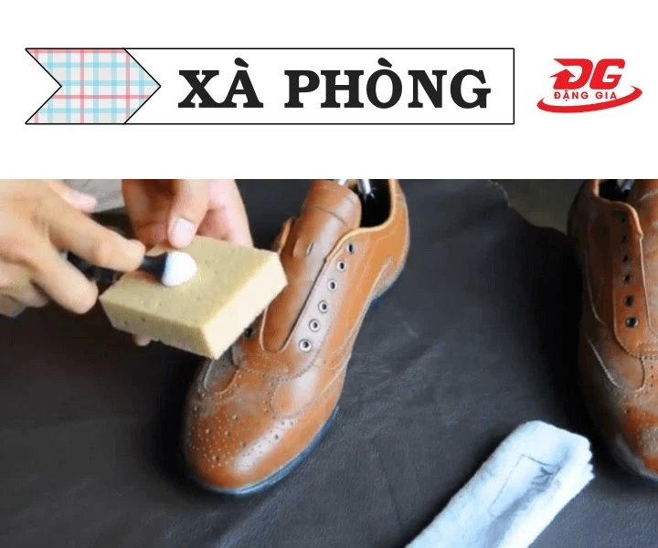 sử dụng xà phòng để tẩy lớp xi