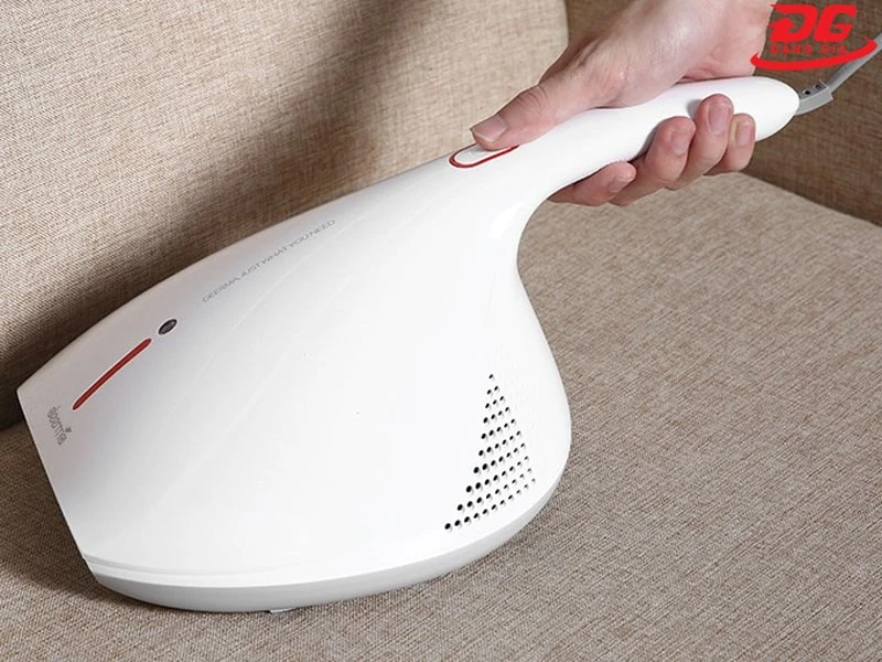 máy hút bụi sofa Deerma model CM800