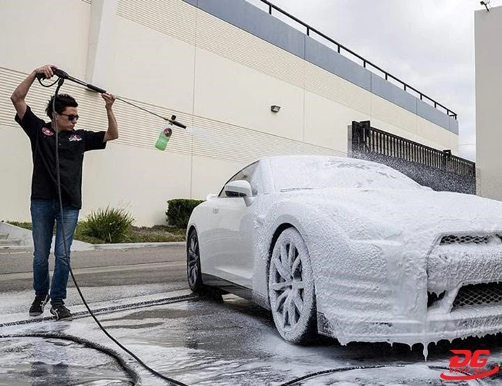 Rửa xe bọt tuyết