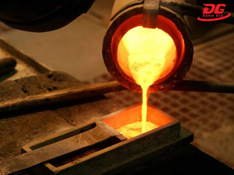 Vàng nóng chảy ở mức nhiệt độ cao