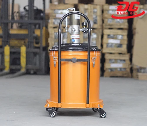 Máy bơm mỡ Kumisai 35L model KMS-35S 6