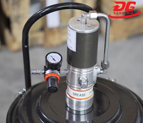 Máy bơm mỡ Kumisai 35L model KMS-35S 4