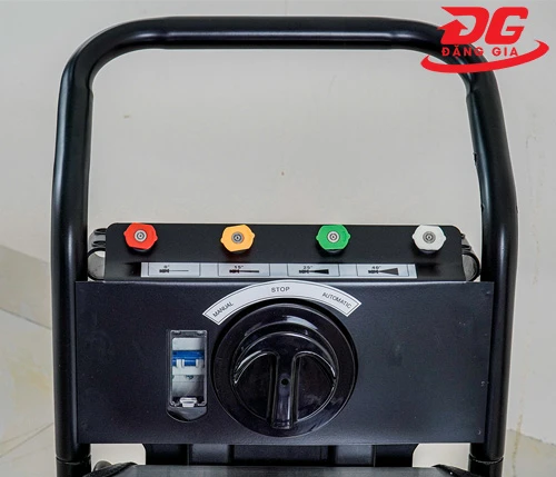 Máy rửa xe tự động ngắt Kumisai KMS 250/7.5 4