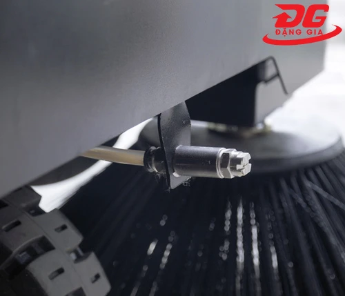 Xe quét rác ngồi lái Kumisai KMS-1250E 4