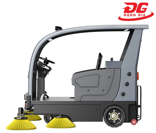 Xe quét rác ngồi lái Kumisai KMS-S9 4