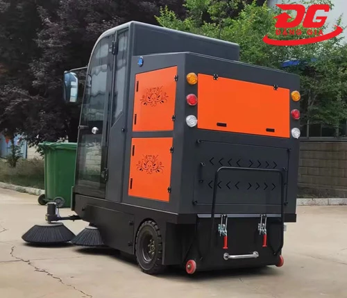 Xe quét rác ngồi lái Kumisai KMS-S13 4