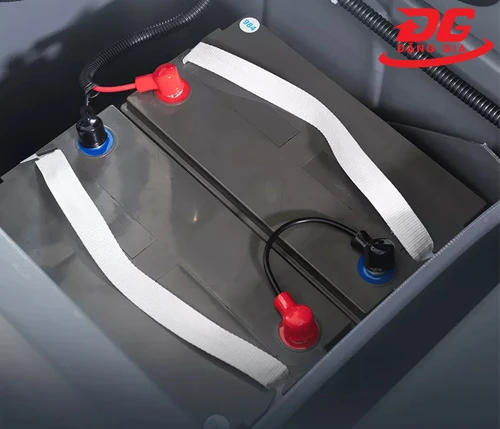 Máy chà sàn Kumisai KMS-X4 chạy ắc quy 5