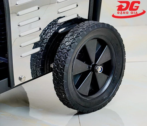 Máy rửa xe cao áp Kumisai 2200PSI 5