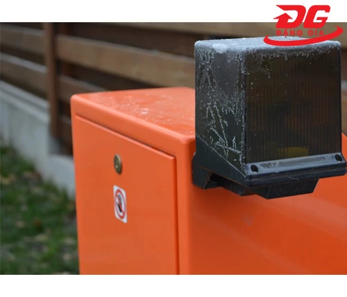 Cổng barrier tự động Faac-640 4