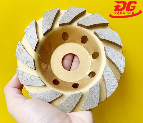 Đá mài bê tông 125 mm 3