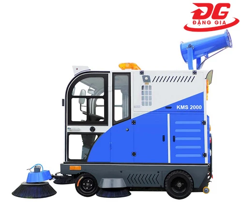 Xe quét rác ngồi lái Kumisai KMS 2000 4