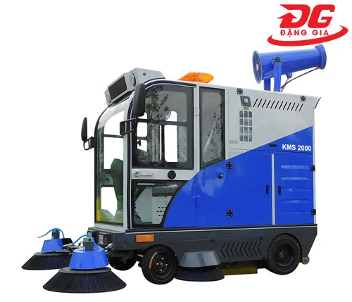 Xe quét rác ngồi lái Kumisai KMS 2000 3