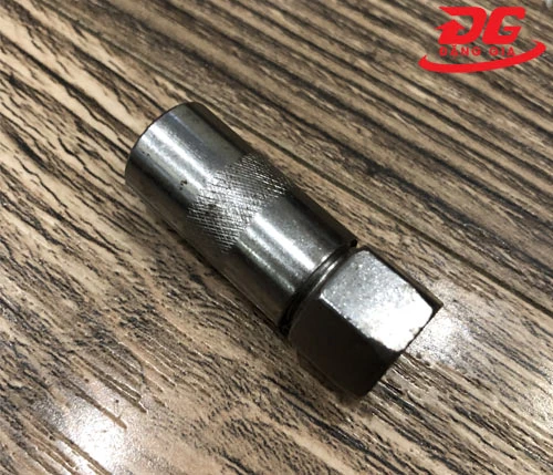 Vú bơm mỡ đầu bằng 3