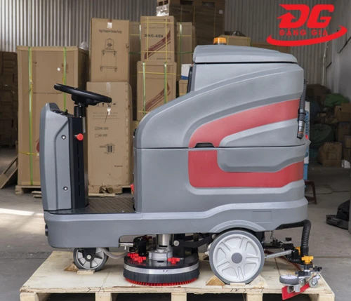 Máy chà sàn ngồi lái Kumisai KMS 138 3