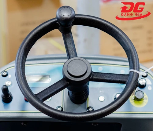 Máy chà sàn Kumisai KMS-V15 4