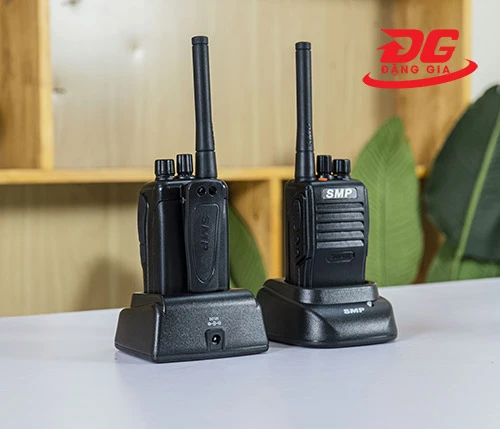 Máy bộ đàm liên lạc Motorola SMP-418