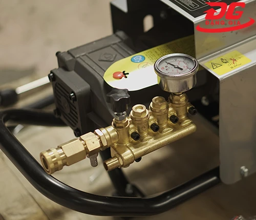 Máy rửa xe cao áp Lutian 80/2.2 4