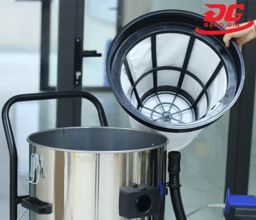 Máy hút bụi công nghiệp Supper Clean SC 90 6