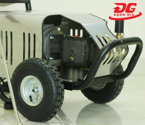 Máy xịt rửa xe áp lực cao Lutian 2200PSI-3.0KW 6