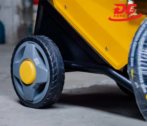 Máy bơm rửa xe Kumisai KMS3300 4