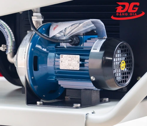 Máy phun rửa cao áp Kumisai KMS 8018 3