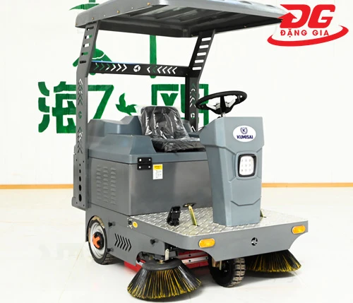 Xe quét rác ngồi lái Kumisai KMS 160E 1