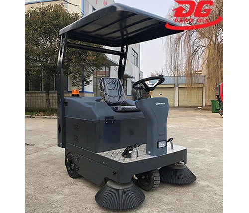 Xe quét rác ngồi lái Kumisai KMS-1400E 3