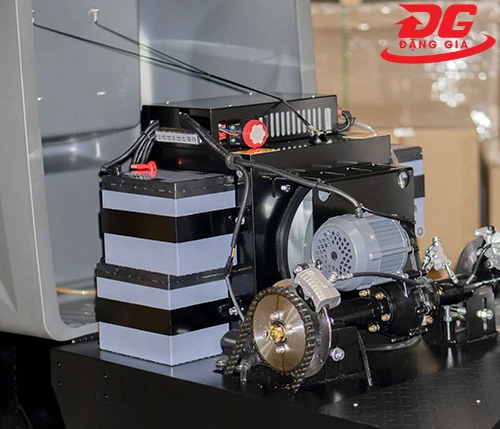 ac-quy-xe-quet-duong-kumsai-kms-s4