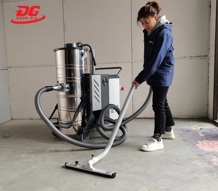 bán máy hút bụi chuyên dụng Kumisai KMS 300