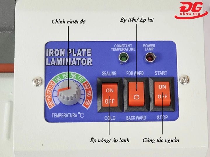 Bảng điều khiển máy ép plastic YT 320