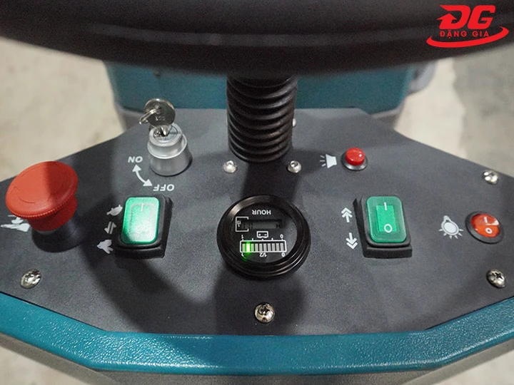 bảng điều khiến máy chà sàn Kumisai KMS 110B