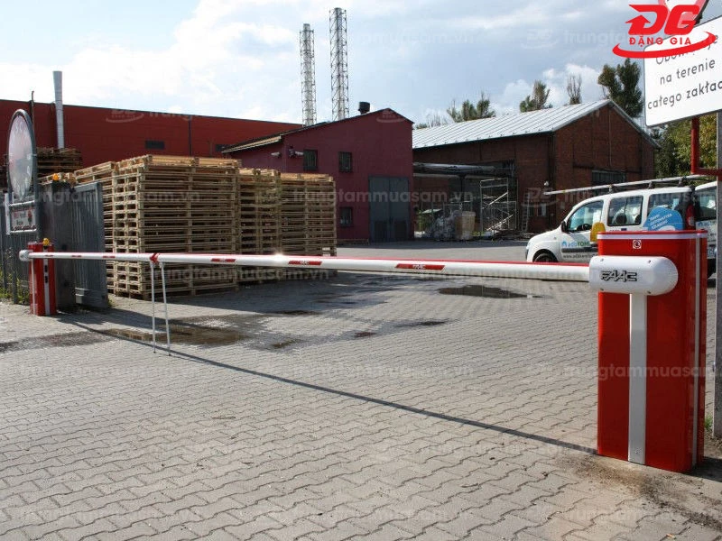 Barrier tự động kiểm soát ra vào FAAC B680H