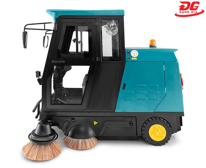 Xe quét rác Kumisai KMS 78 có hiệu suất làm việc cao