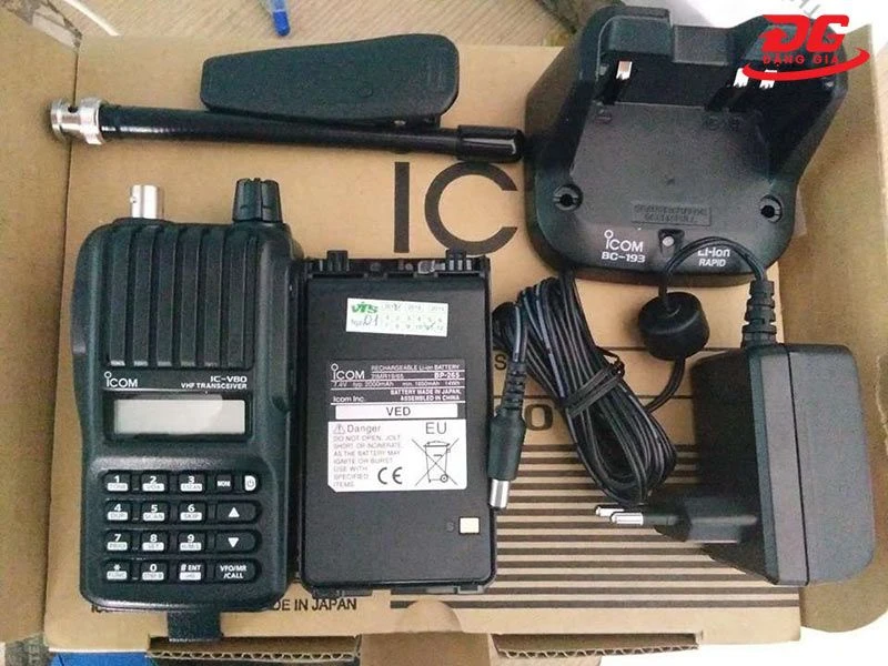 Trọn bộ các phụ kiện đi kèm theo máy