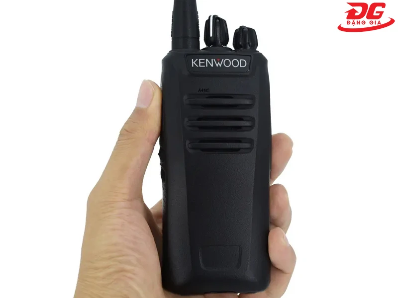 Thiết kế máy nhỏ gọn, dễ dàng cầm nắm khi sử dụng