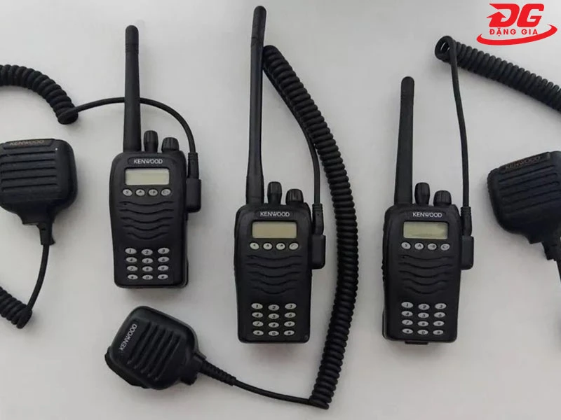 Mua bộ đàm Kenwood TK-2170 chính hãng, giá rẻ tại Đặng Gia