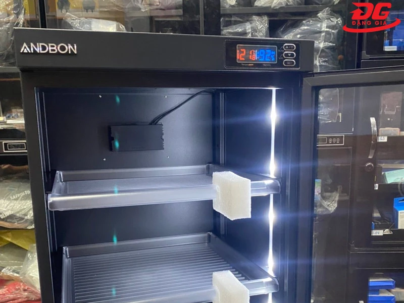 Tủ giữ ẩm Andbon AD-160S sử dụng công nghệ IC dẫn đầu 