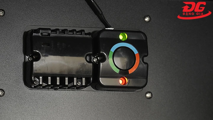 Bộ phận hút ẩm tủ chống ẩm Kumisai DHC 60